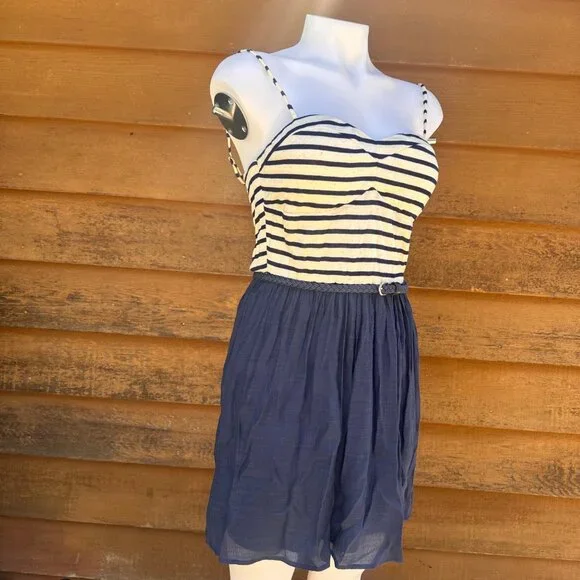 Charlotte Russe Navy Blue Striped Dress With Belted Waist Size M - Picture 6 of 8